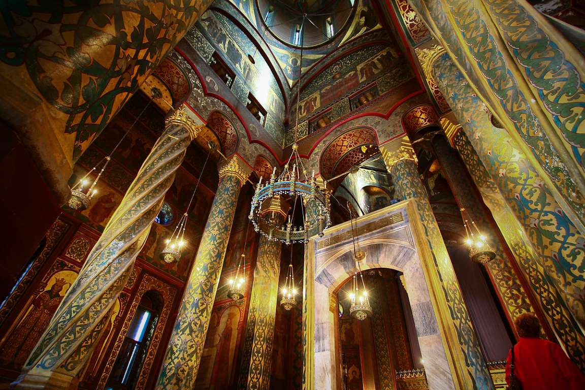 Arhitectura și picturile Mânăstirii Curtea de Argeș rivalizează cu cele ale marilor catedrale europene