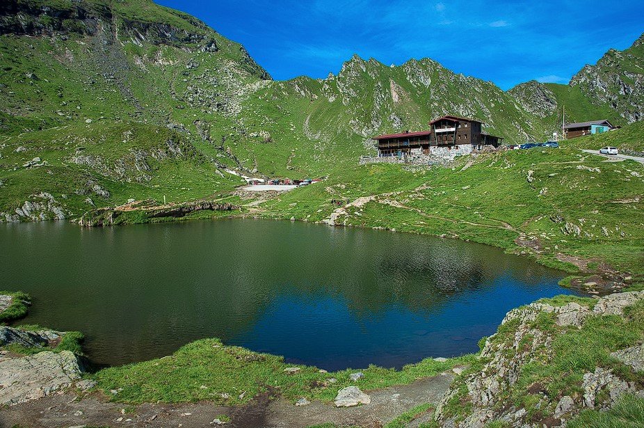 Punct de plecare în cel mai dificil traseu spre Moldoveanu - Bâlea Lac