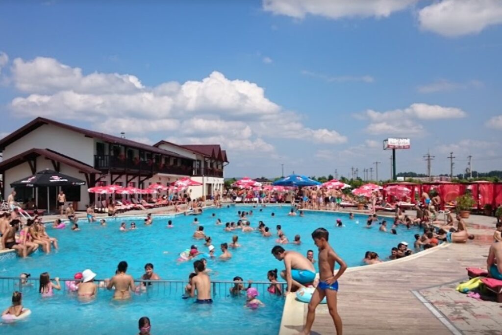 Piscina Aqua Club Elatis